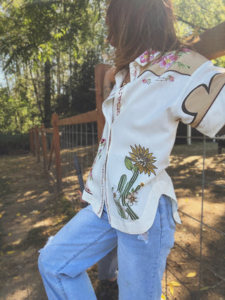 Mojave Linen Button Up Button Blouse