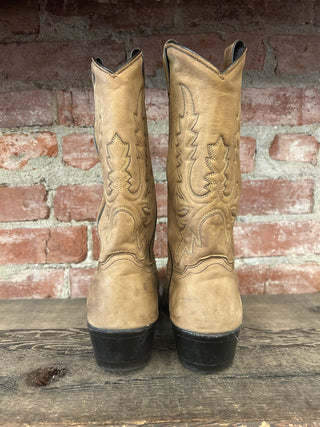Amazonas Women's Cowboy Boots Size 8