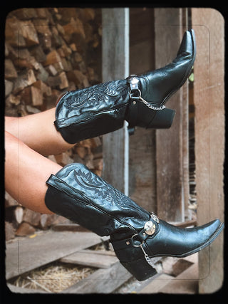 Star Conchos Boot Harness Chain