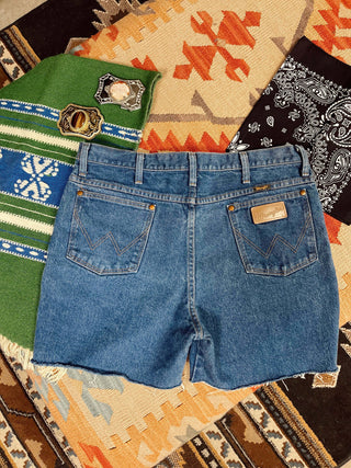 Vintage Wrangler Denim Shorts Sz 35"